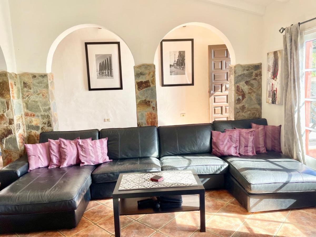 Villa Consuelo - Quiet Location Close To Resorts Buzanada Ngoại thất bức ảnh